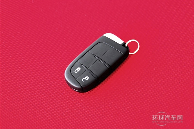 2013款 2.4L 豪華導(dǎo)航版