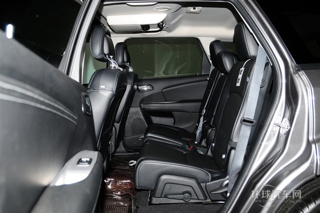 2013款 2.4L 豪華導(dǎo)航版