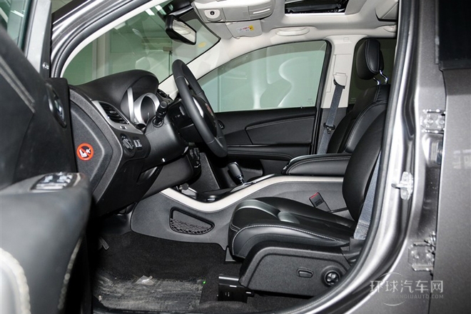 2013款 2.4L 豪華導航版