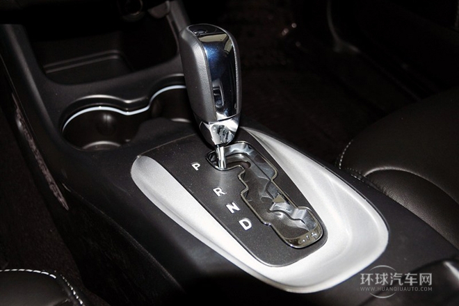 2013款 2.4L 豪華導(dǎo)航版