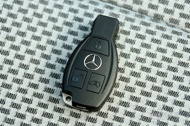 2011款2.5L商務版