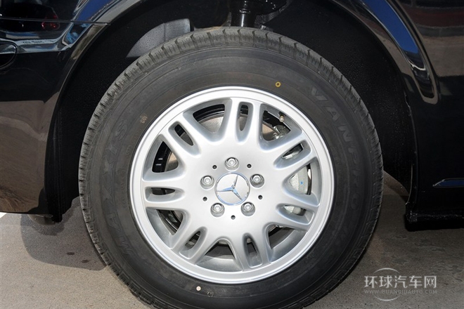 2011款2.5L商務版