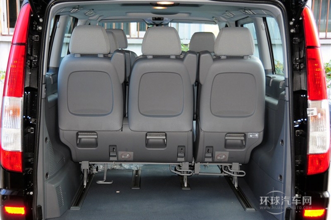 2011款2.5L商務版