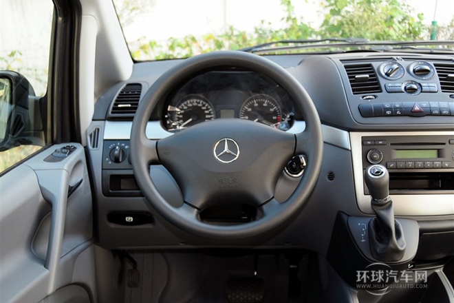 2011款2.5L商務版