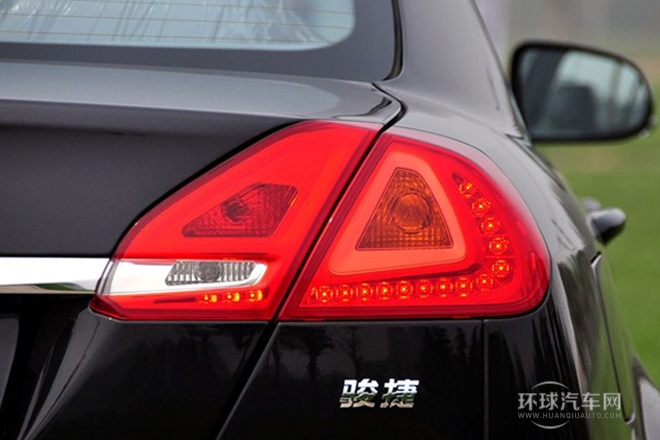 2011款 1.6L 手動(dòng)豪華型
