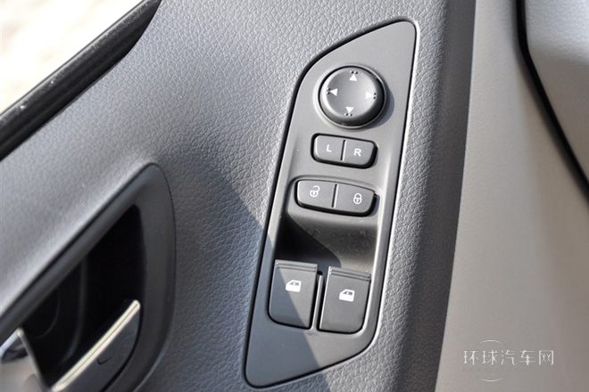 2014款 2.0T 自動行政版