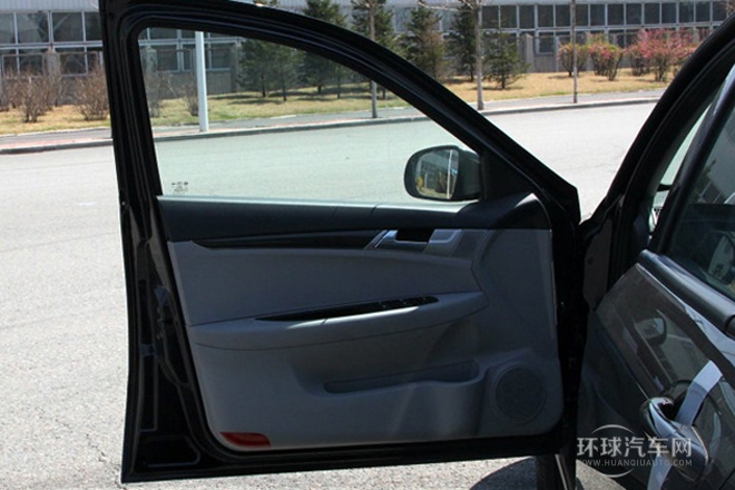 2011款 1.6L 手動新銳版