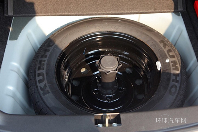 2011款 1.8L 手動舒適型