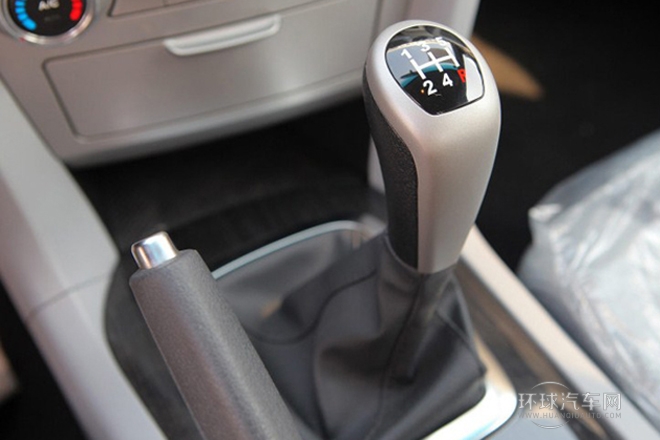 2011款 1.8L 手動舒適型