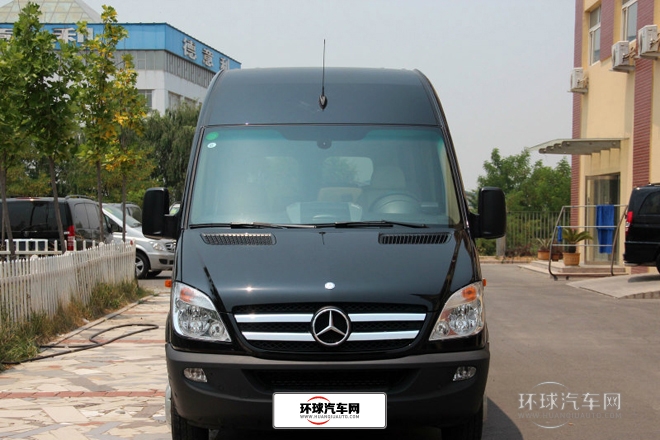 2012款2.1T佳旅長軸版