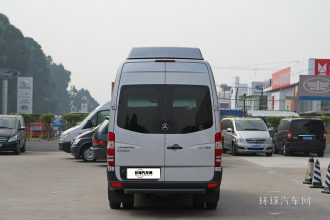 2012款2.1T尊旅長軸加長版