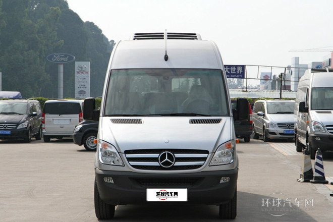 2012款2.1T尊旅長軸加長版