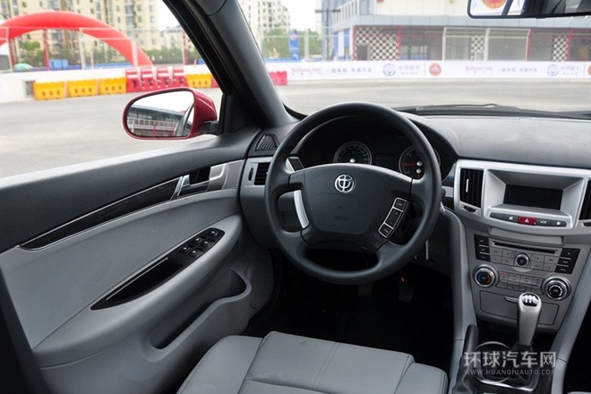 2011款 1.8T 手動豪華型