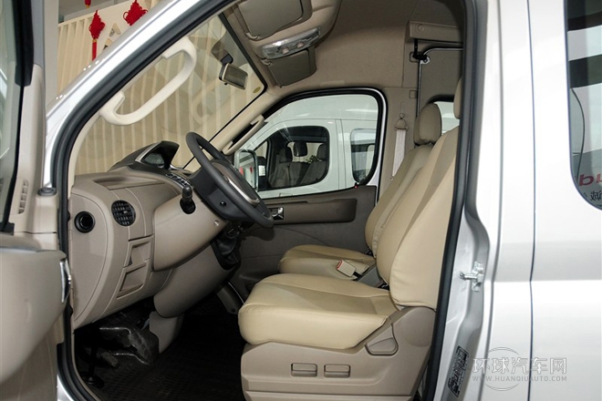 2014款 2.5T商杰版長軸中頂