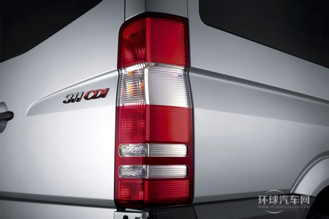 2012款2.1T尊旅中軸版