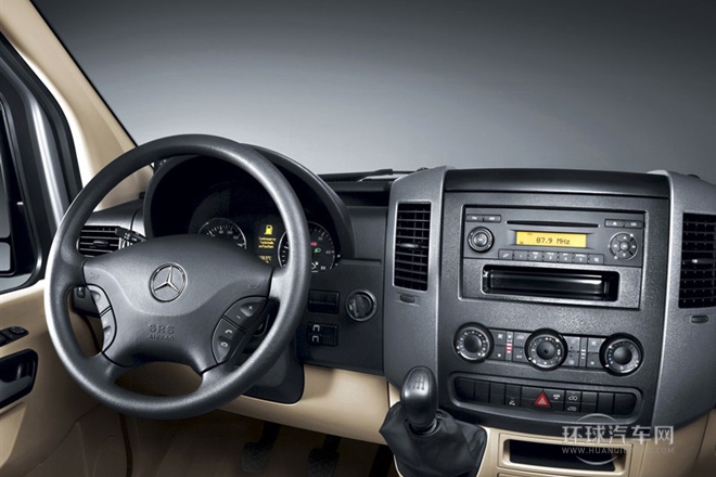 2012款2.1T尊旅中軸版