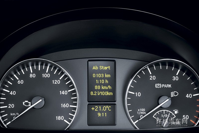 2012款2.1T尊旅中軸版