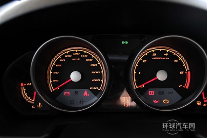 2010款 1.3L 手動(dòng)豪華型