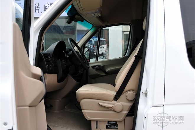 2012款2.1T尊旅中軸版