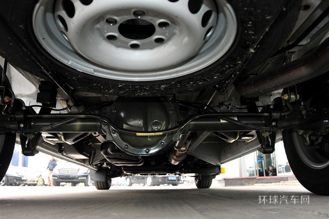 2012款2.1T尊旅中軸版