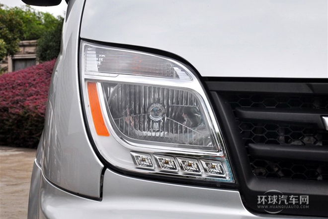 2013款 2.5T適尊房車C型-商務版