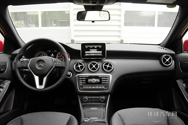 2013款A(yù)180時(shí)尚版