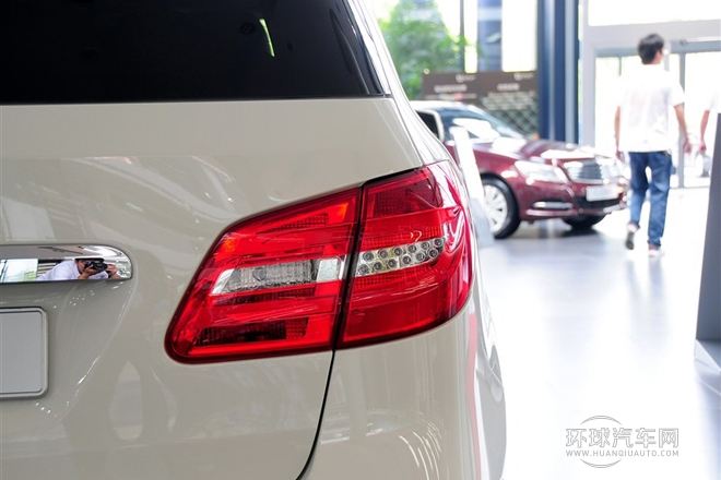 2012款B200 1.6T 雙離合