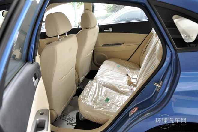 2011款 1.5L 手動(dòng)經(jīng)典型