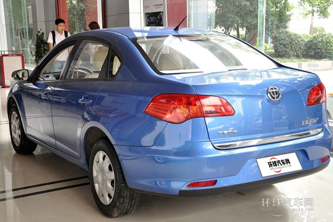 2011款 1.5L 手動(dòng)經(jīng)典型