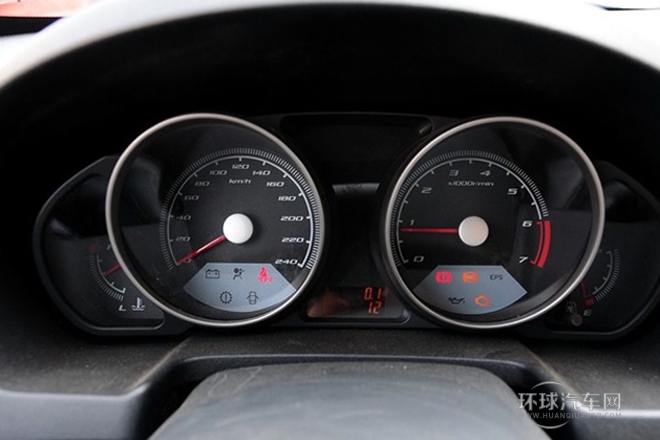 2011款 1.5L 手動(dòng)精英型