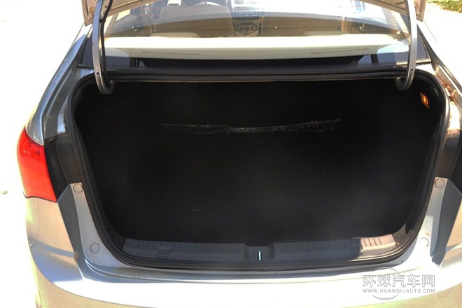 2011款 1.5L 手動舒適型