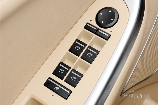 2013款 550S 1.8L 自動啟臻版