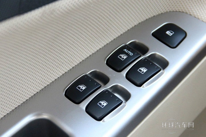 2011款 1.5L 自動舒適型