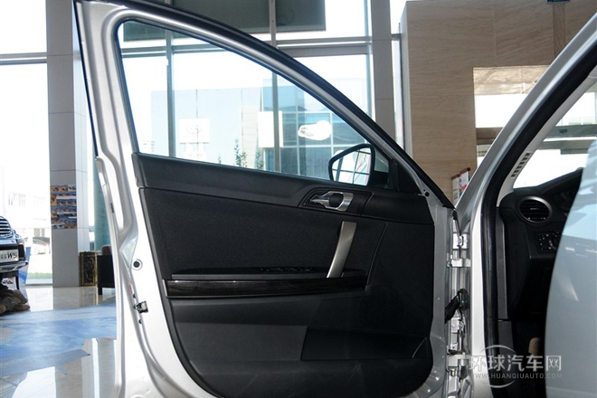 2013款 經(jīng)典版 550 1.8L 手動風(fēng)尚型