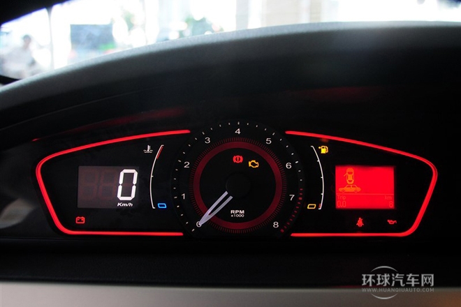 2013款 經(jīng)典版 550 1.8L 手動風尚型