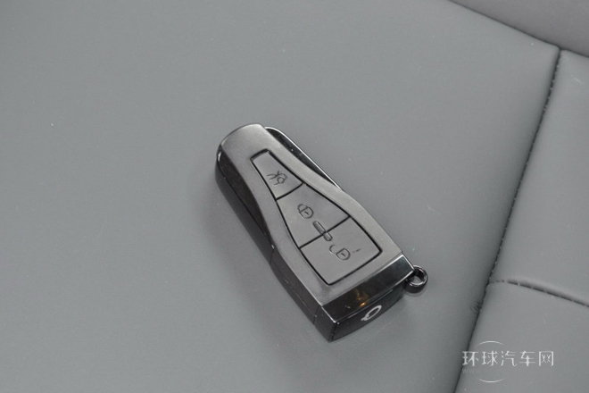 2013款 經(jīng)典版 550 1.8L 自動風尚型