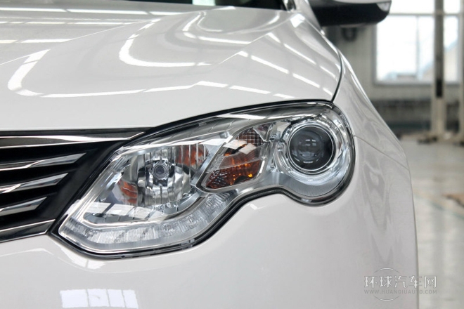 2013款 經典版 550 1.8L 自動豪華型