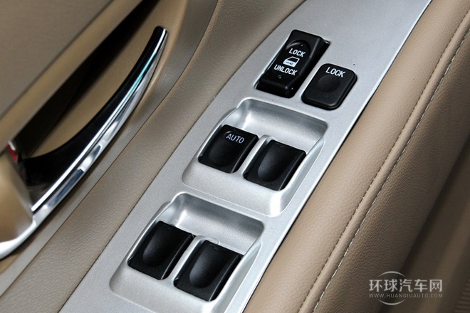 2013款 二代 2.4L 標(biāo)準(zhǔn)型