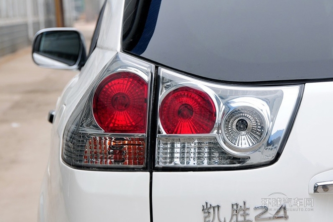 2013款 一代 2.4L 標(biāo)準(zhǔn)型