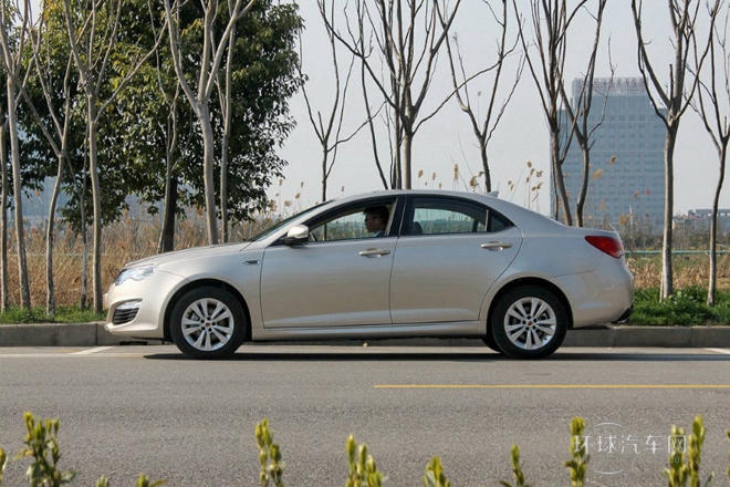 2014款 550S 1.8L 手動智選版