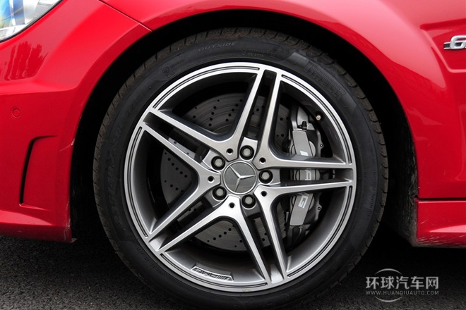 2012款C63 AMG Coupe動(dòng)感版