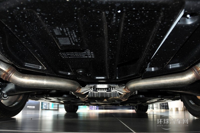 2012款C63 AMG動(dòng)感版