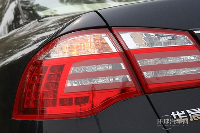 2011款 1.8T 自動豪華型