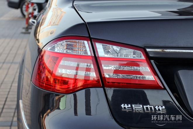 2011款 1.8T 自動旗艦版