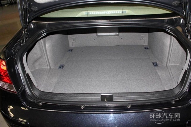 2011款 2.0L 手動(dòng)舒適型