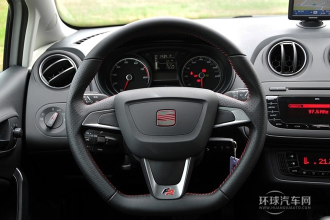 2013款 1.4TSI 5門版FR