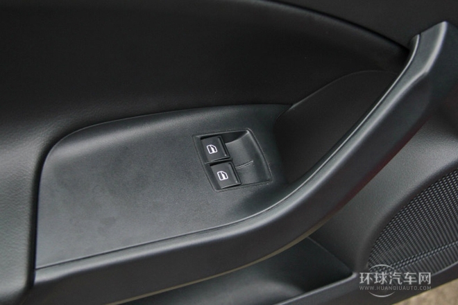 2013款 1.4TSI 3門版FR