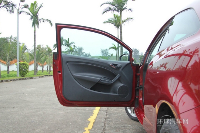 2013款 1.4TSI 3門版FR