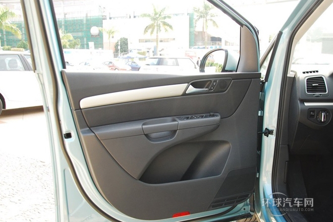 2013款 1.8TSI 豪華導航版 歐V