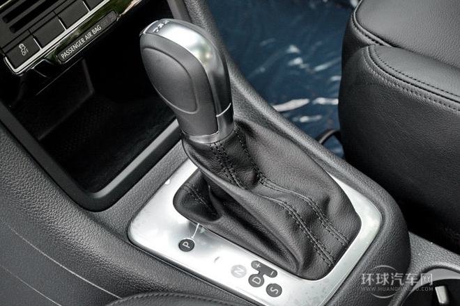 2013款 1.8TSI 豪華版 歐IV